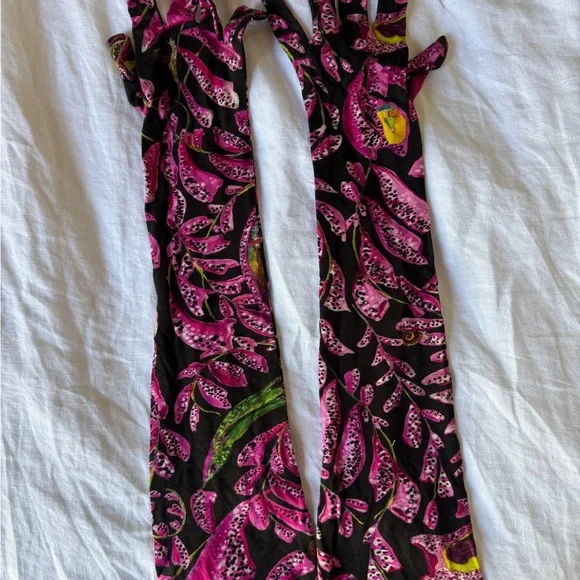 Samantha Pleet Foxglove Set - Corset (4x), Pants (14) & Gloves, excellent cond. - Picture 9 of 9